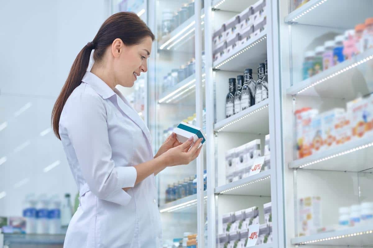 Préparez votre armoire à pharmacie pour l’été avec des conseils et astuces essentiels