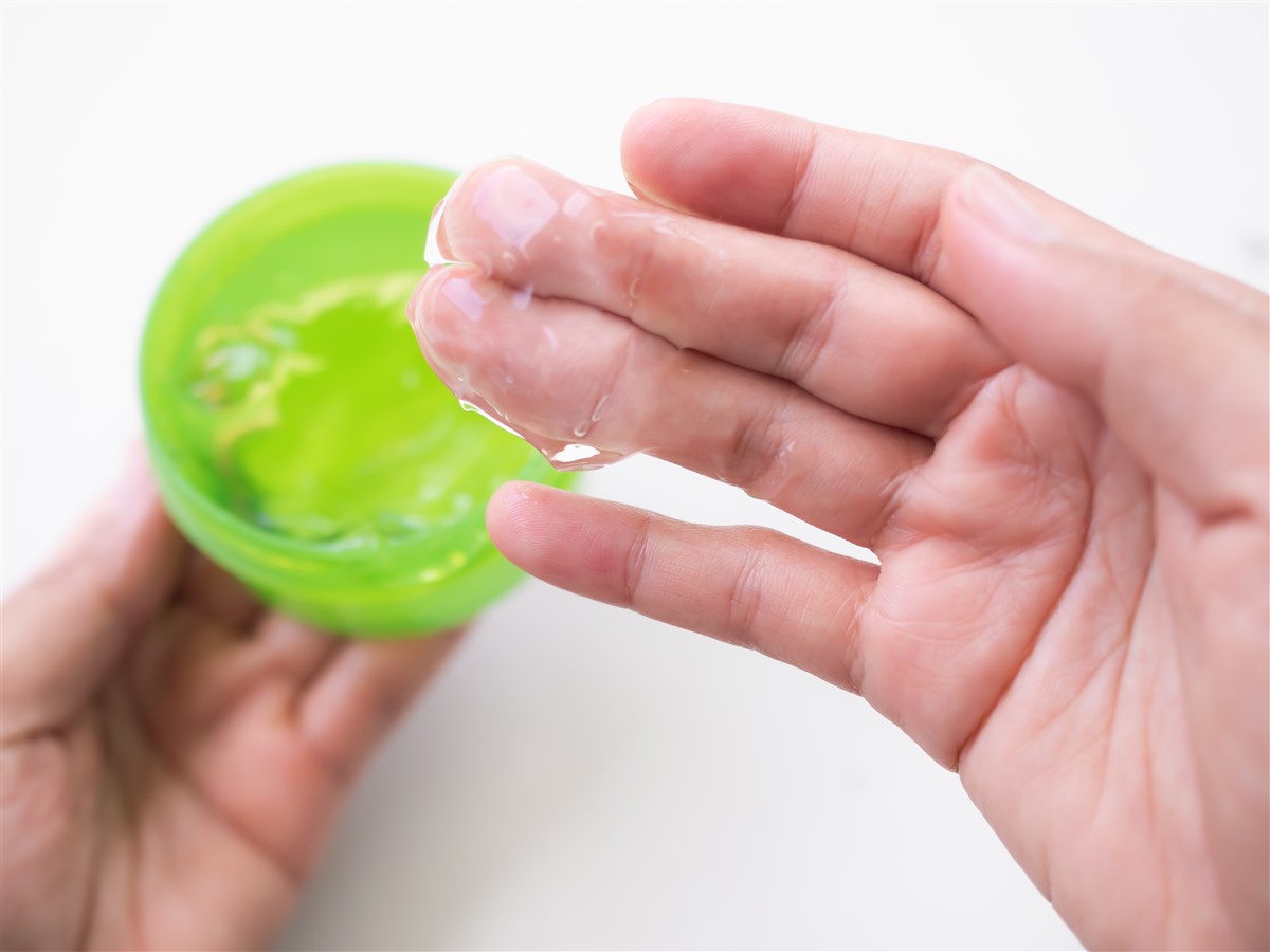 Gel d’aloe vera : 2 recettes simplifiées pour créer votre propre cousin de lin